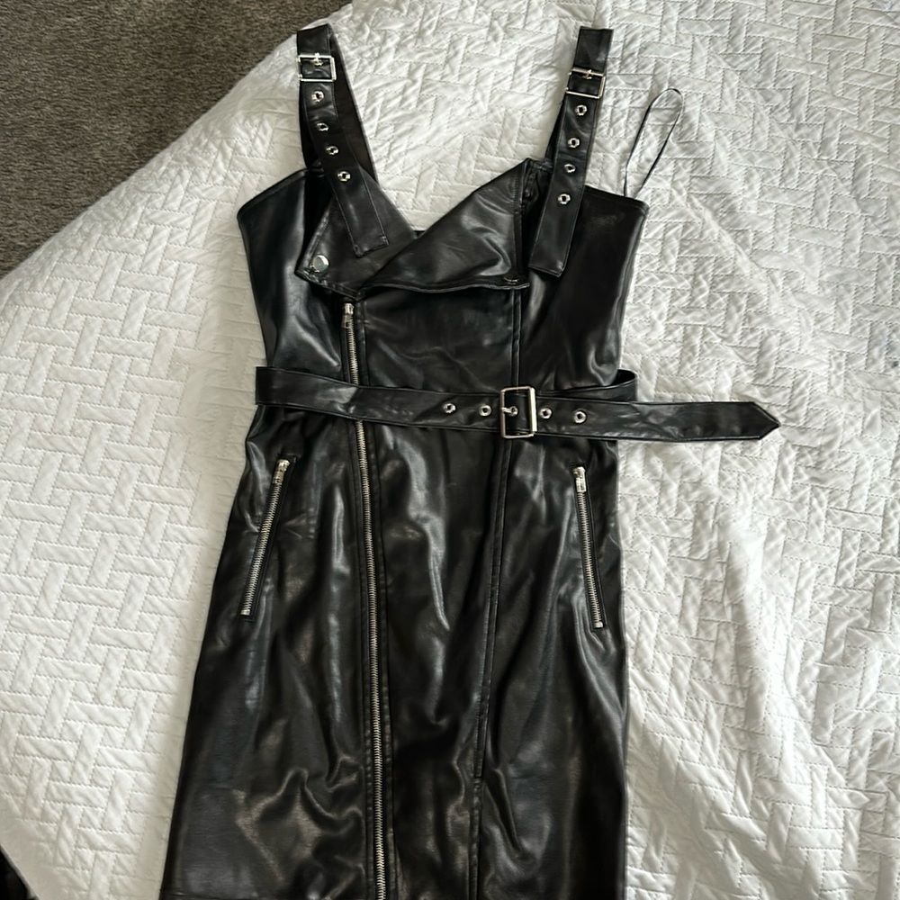 Perfect Eras tour dress - black mini